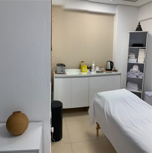 Adri Fidelis - Terapias Integrativas e Complementares - Clínica de Medicina Chinesa