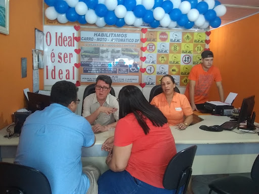 Auto Moto Escola Ideal - Autoescola