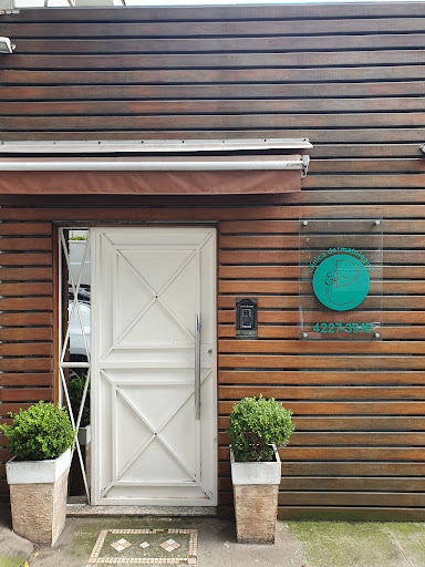 CLINICA DE DERMATOLOGIA DRULLIS & CRUZ - Clínica de dermatologia