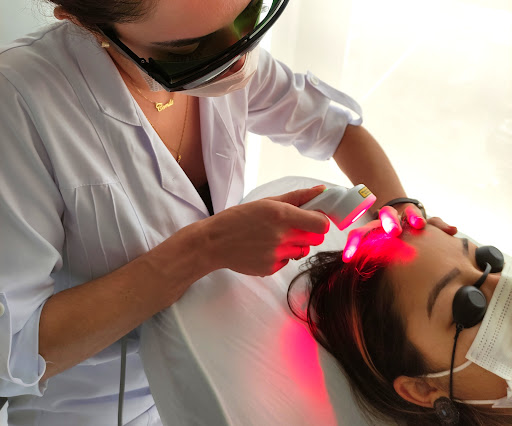 Camila By - Beleza e Terapia Capilar no ABC - Tratamento para queda de cabelo• crescimento capilar •Cosmetologia Natural - Centro de saúde e beleza