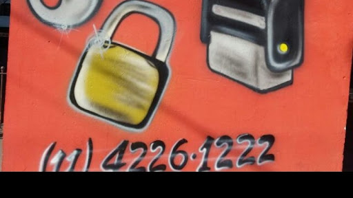 Chaveiro e Afiador Oswaldo Cruz - Chaveiro(a)