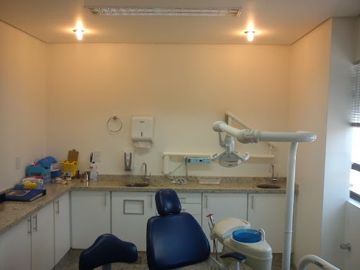 Clínica Fernandez Odonto - Dentista