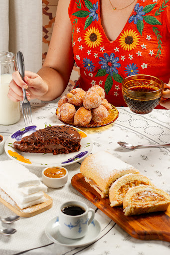 Doceria Chá de Comadres - Sobremesas nostálgicas - Restaurante