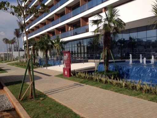 Dra. Paula Ribeiro Lopes