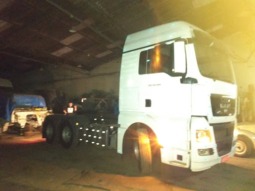 EG Truck Comércio de Veículos e Pneus - Concessionária