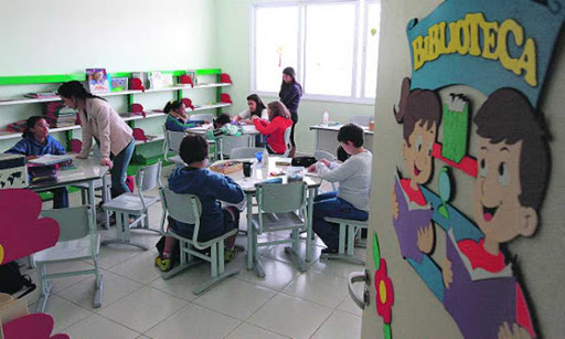 EMEF Laura Lopes - SCS - Escola de ensino fundamental