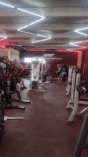 Target Fit Club - São Caetano Goitacazes - Sala de fitness