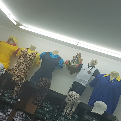 UNIFORMES ESCOLARES E PROFISSIONAIS JM3K CONFECCOES EM SAO CAETANO DO SUL - Loja de Roupa