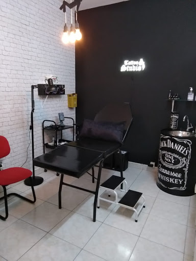 Vera Lu Tattoo - Estúdio de tatuagem